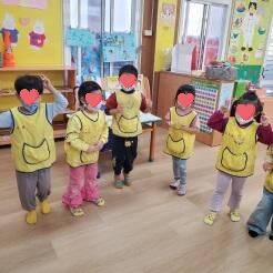 愛迪生家幼兒幼兒幼兒唱跳律動台語兒歌～頭、肩胛頭、跤頭趺