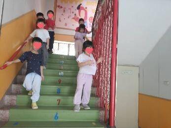 艾菲爾家幼兒幼兒幼兒體驗媽媽懷孕